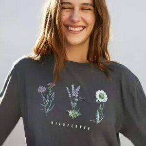 Urban Outfitters Wildflower Embroidered Long Sleeve T-Shirt, Size Medium, Grey